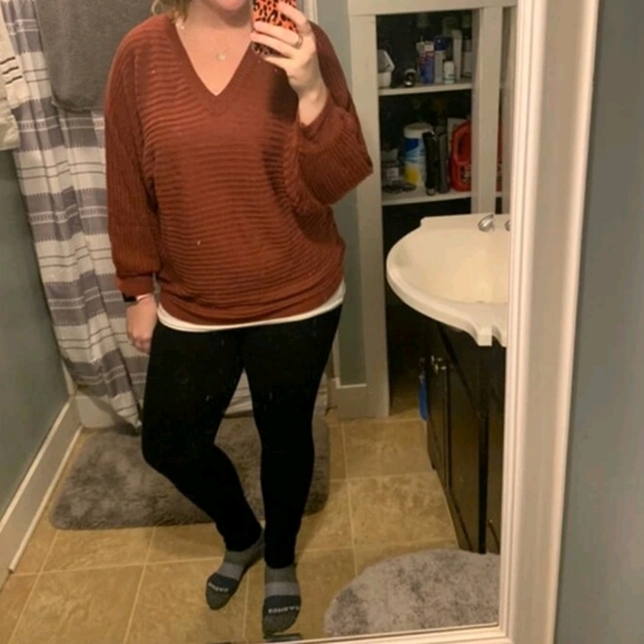 Maroon oversize sweater 1x - Picture 4 of 4